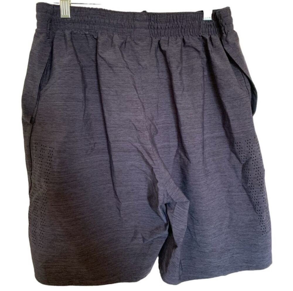 Adidas Climalite shorts size men's large in blue euc